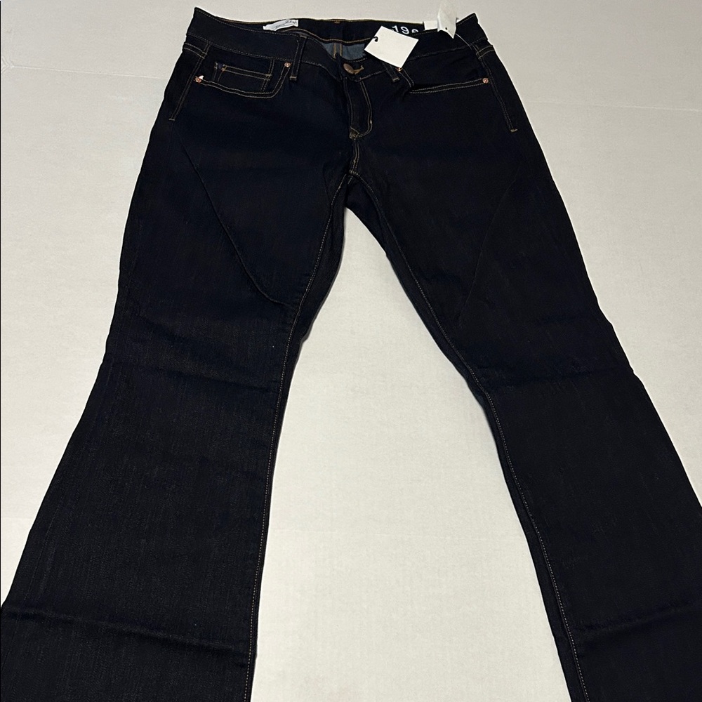 GAP Women's Curvy Low Rise Boot Cut Jeans, Size 27